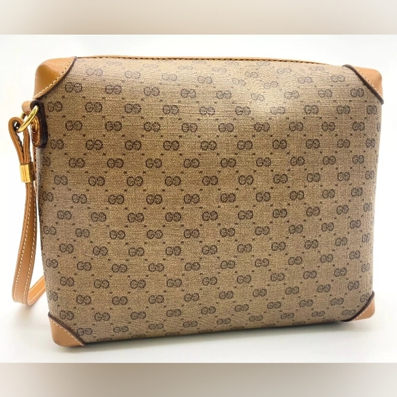 Authentic Gucci Micro GG Supreme Crossbody Bag - Picture 14 of 16